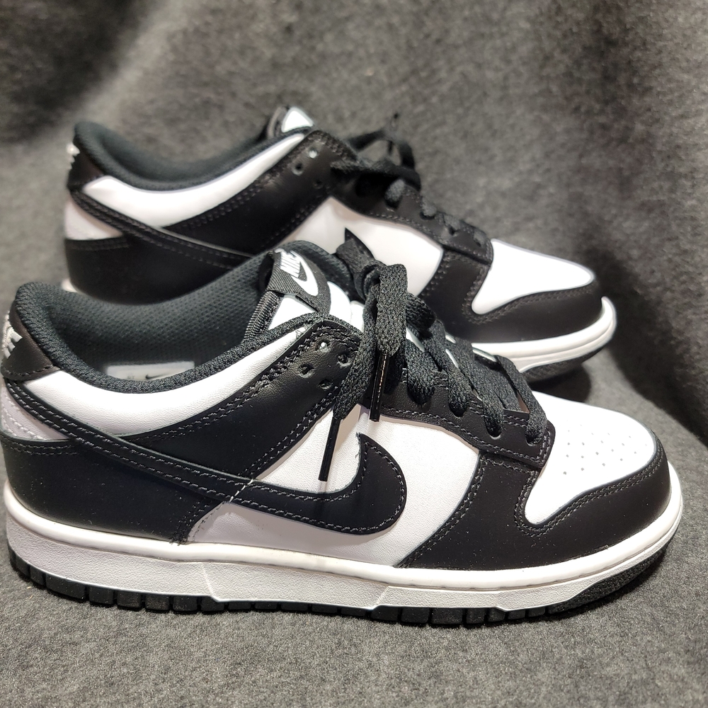 Nike Dunk Low "Panda" 6Y/ 7.5W